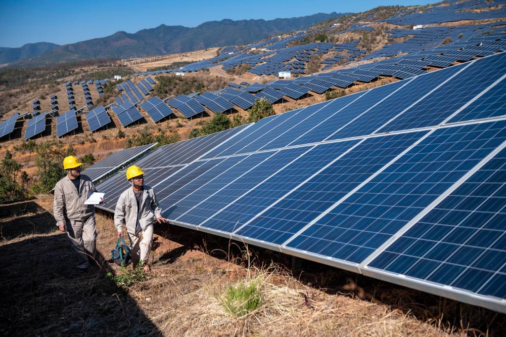 China Accelerates Renewable Energy Expansion, Shattering Wind And Solar Records